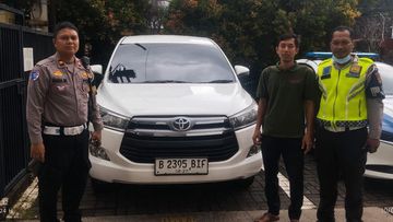 Viral Mobil Lawan Arah di Tol Dalam Kota, Berujung Ditilang Polisi