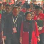 Megawati Hadiri HUT Ke-53 dan Rakernas PDIP di Ancol, Disambut Sekjen Hasto