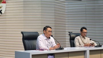 KPK Sita 1,3 Kg Logam Mulia hingga SGD 165 Ribu dari Pejabat Pajak Jakut