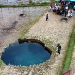 Badan Geologi Turunkan Tim Kaji Kemunculan Sinkhole di Tengah Sawah Sumbar
