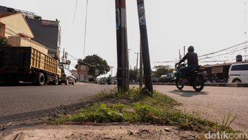 Misi Mulia Anwar Pukul Tiang Listrik demi Pedagang Tak Kesiangan