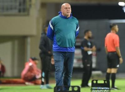 Persib Bandung Dikaitkan dengan Joey Pelupessy dan Maarten Paes, Bojan Hodak Beri Jawaban Menohok