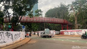 Progres Taman Bendera Pusaka Jaksel yang Diresmikan Bulan Depan, Ada Skybridge