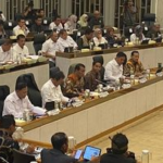 Menhut Sebut Kayu Bencana Sumatera Bisa Dipakai Warga Selama Bukan Komersial