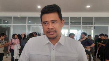 Viral Mobil Listrik Terbakar di Medan Disebut Miliknya, Bobby: Dicek Saja