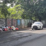 Warga Ngaku Kesal Tiap Lewat Depan Pasar Cimanggis: Jalan Rusak, Bau Sampah